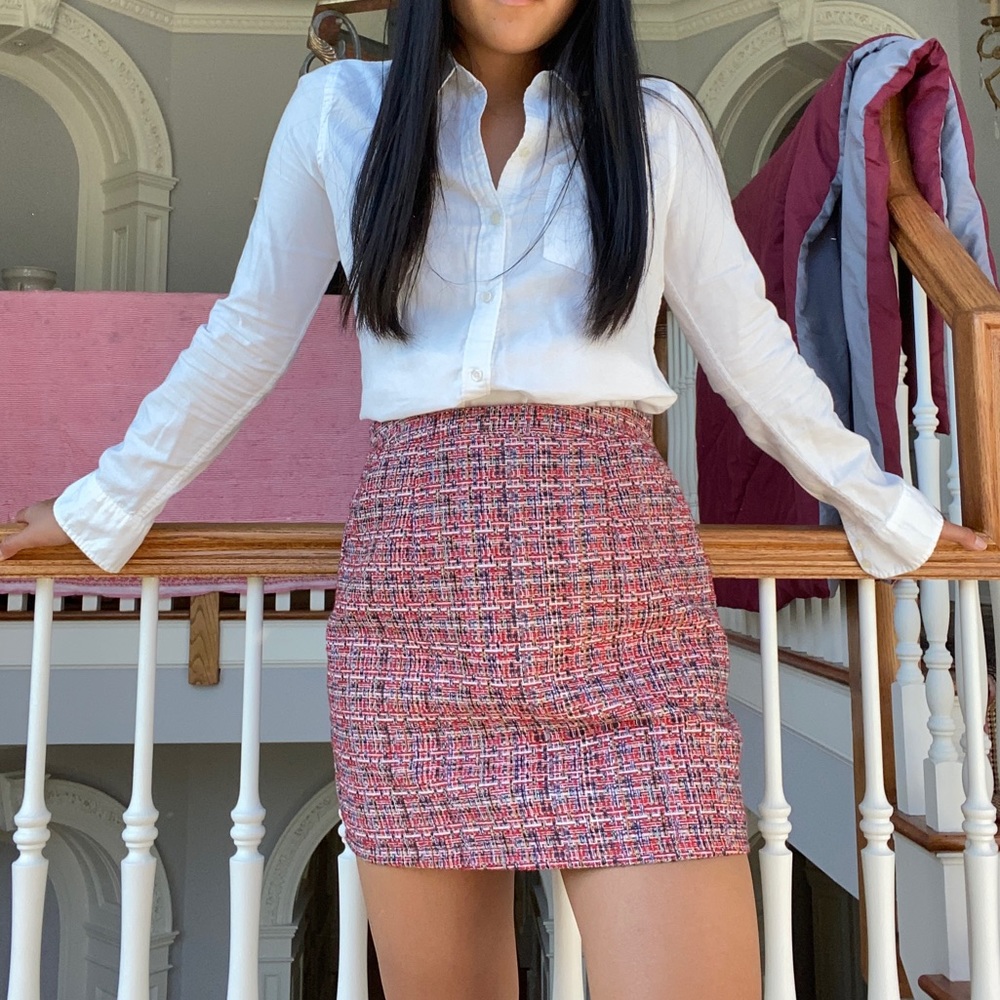 About us tweed mini skirt size medium